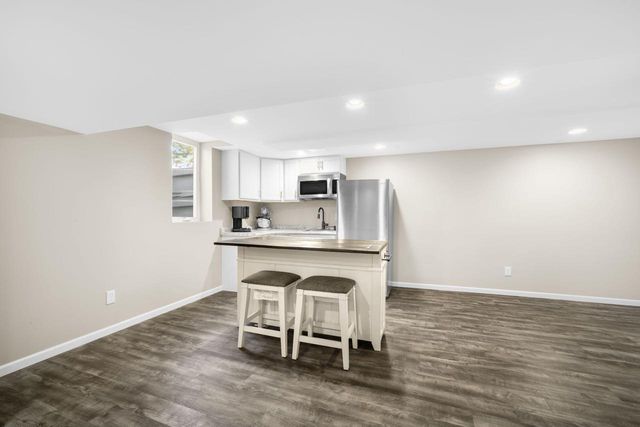 8700 S 13th STREET, Oak Creek, WI 53154