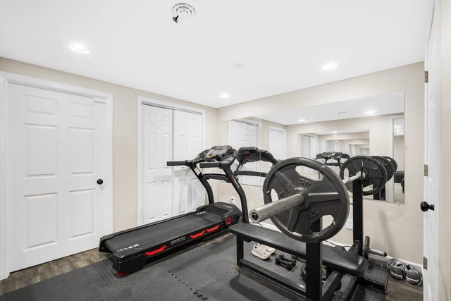 8700 S 13th STREET, Oak Creek, WI 53154