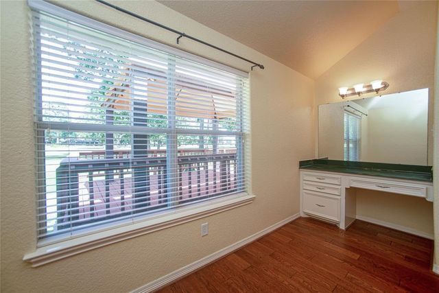 69 La Costa Drive, Montgomery, TX 77356