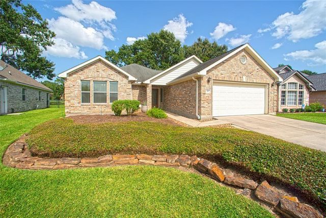 69 La Costa Drive, Montgomery, TX 77356