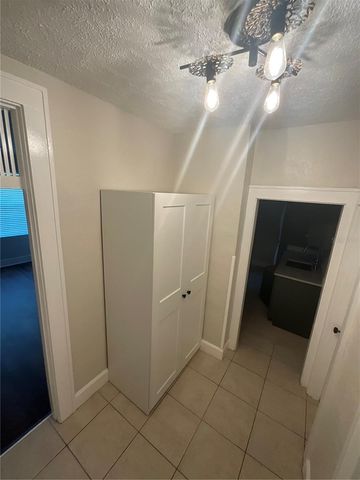 2610 CENTRAL AVENUE 1, St Petersburg, FL 33712