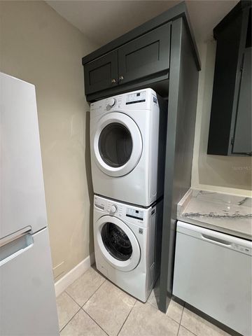 2610 CENTRAL AVENUE 1, St Petersburg, FL 33712