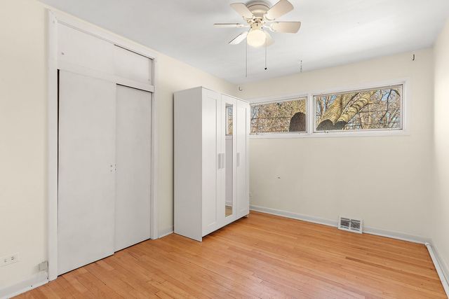 742 Pine Street, Deerfield, IL 60015