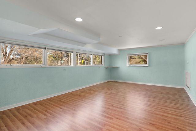 742 Pine Street, Deerfield, IL 60015