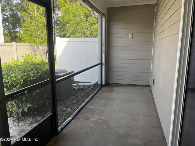 1228 BEACH DUNE Drive, Jacksonville, FL 32233