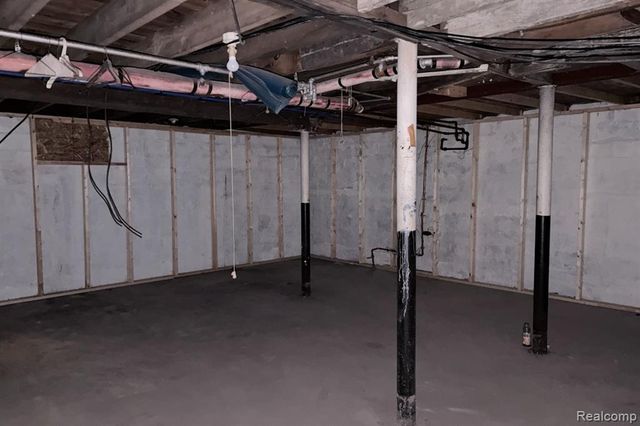 5105 Seyburn Street, Detroit, MI 48213