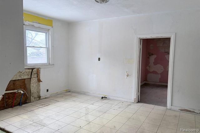 5105 Seyburn Street, Detroit, MI 48213