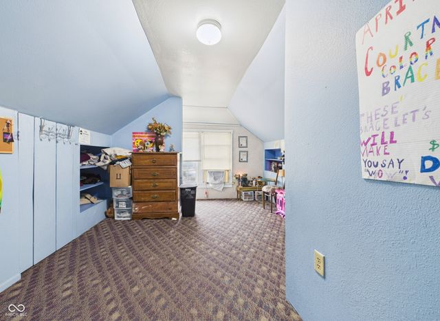 809 College Drive, Anderson, IN 46012