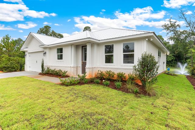 160 Clarke Hill Road, Freeport, FL 32439