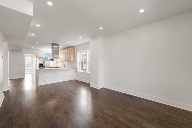 2733 Wesley Avenue, Berwyn, IL 60402