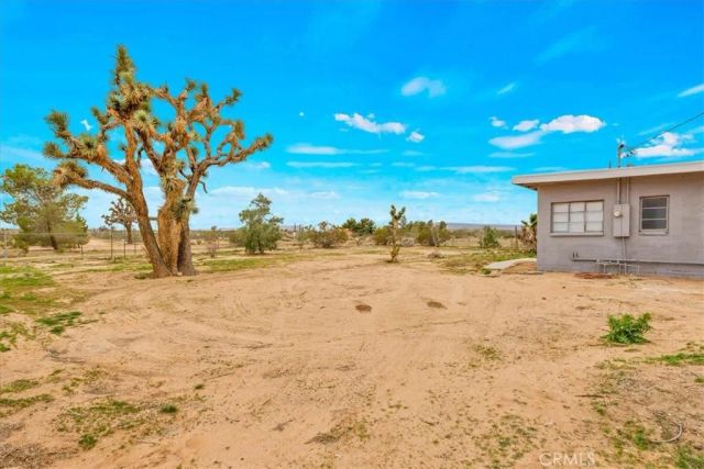 57726 Starlight Mesa Road, Yucca Valley, CA 92284