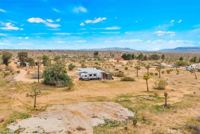 57726 Starlight Mesa Road, Yucca Valley, CA 92284