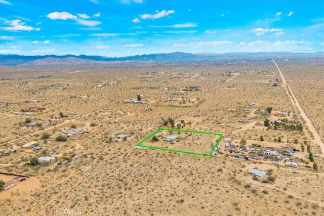 57726 Starlight Mesa Road, Yucca Valley, CA 92284