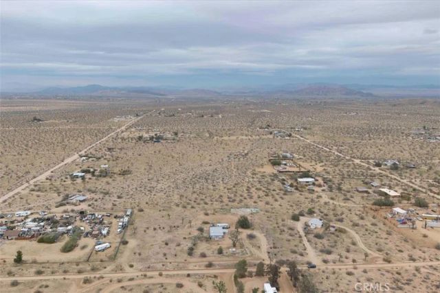 57726 Starlight Mesa Road, Yucca Valley, CA 92284