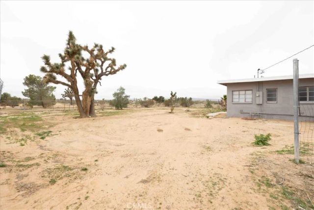 57726 Starlight Mesa Road, Yucca Valley, CA 92284