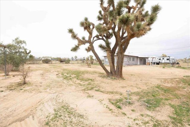 57726 Starlight Mesa Road, Yucca Valley, CA 92284