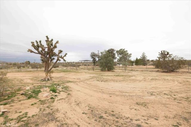 57726 Starlight Mesa Road, Yucca Valley, CA 92284