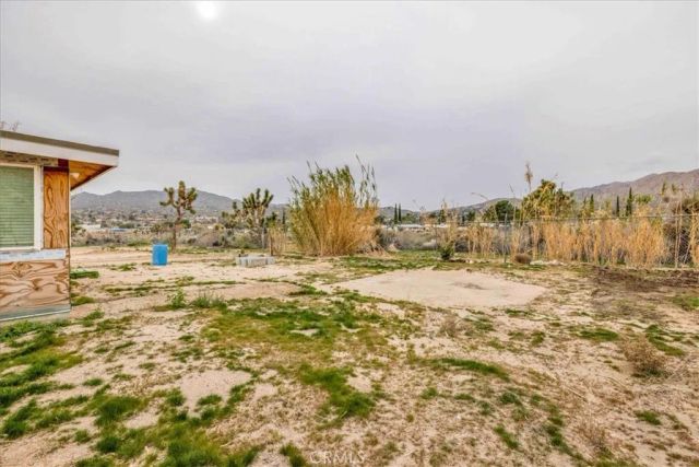 57726 Starlight Mesa Road, Yucca Valley, CA 92284