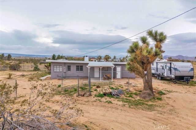 57726 Starlight Mesa Road, Yucca Valley, CA 92284