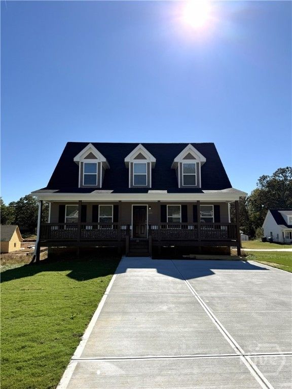 210 Charlotte Circle, Statham, GA 30666