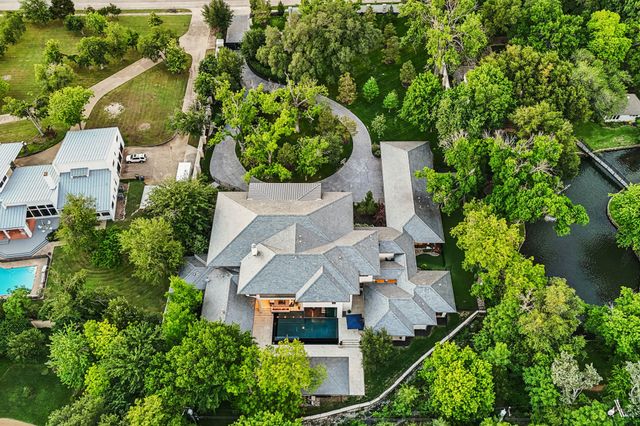 5214 Royal Lane, Dallas, TX 75229