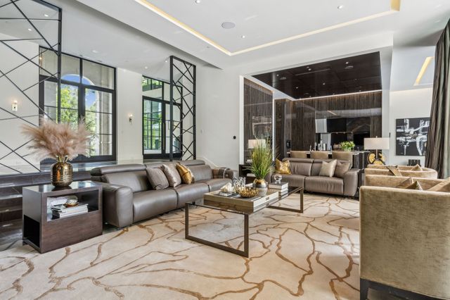 5214 Royal Lane, Dallas, TX 75229