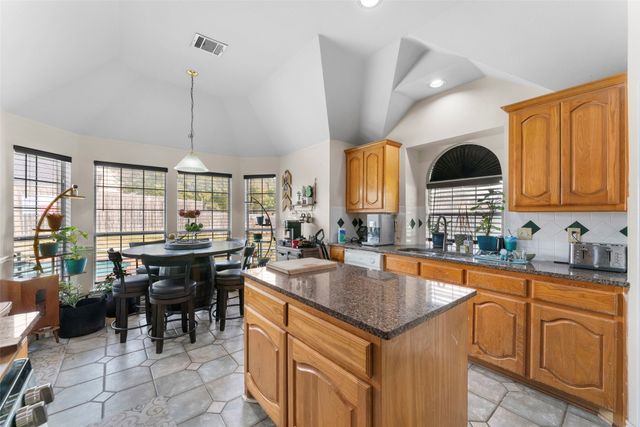 1411 Brittany Lane, Mansfield, TX 76063