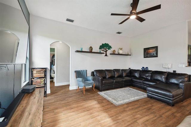 16920 FALCONRIDGE ROAD, Lithia, FL 33547