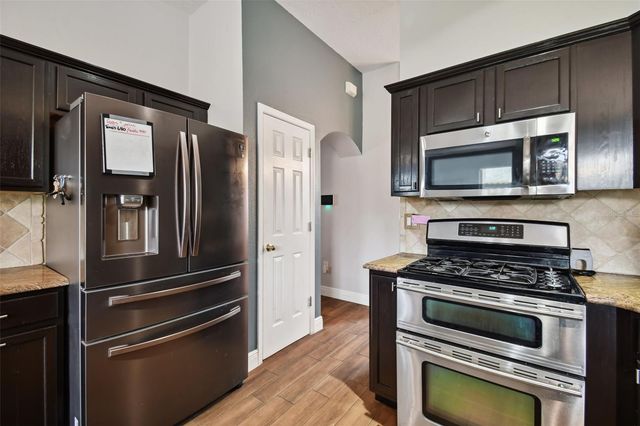 16920 FALCONRIDGE ROAD, Lithia, FL 33547
