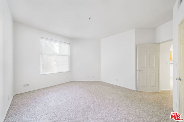 620 S Gramercy Place 327, Los Angeles, CA 90005