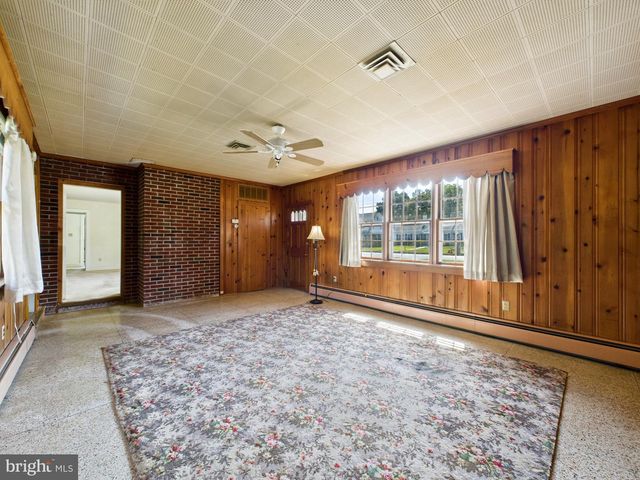 207 BLOOMINGDALE AVE, Federalsburg, MD 21632