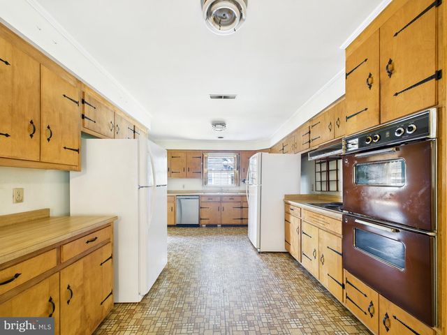 207 BLOOMINGDALE AVE, Federalsburg, MD 21632