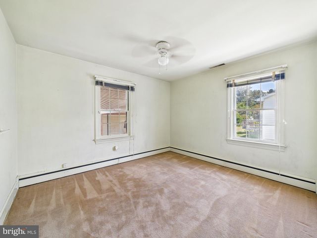 207 BLOOMINGDALE AVE, Federalsburg, MD 21632