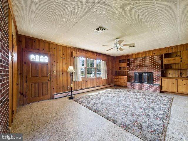 207 BLOOMINGDALE AVE, Federalsburg, MD 21632