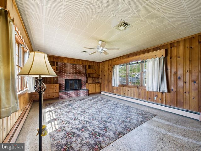 207 BLOOMINGDALE AVE, Federalsburg, MD 21632