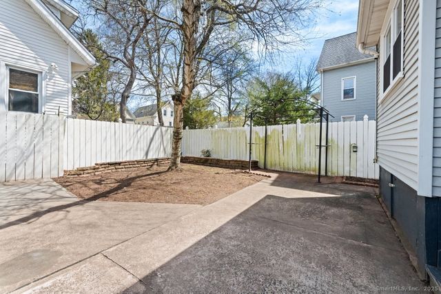 631 Whalley Avenue, New Haven, CT 06511