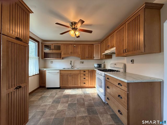 218 Melville Drive, Fairfield, CT 06825