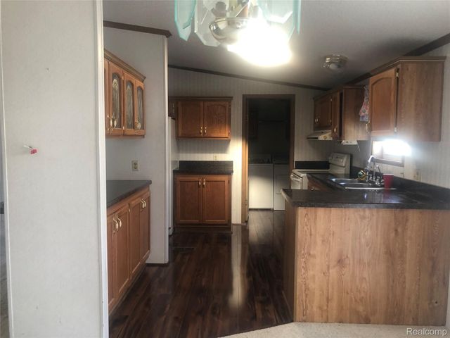 7336 Scotland Circle, Alma, MI 48801