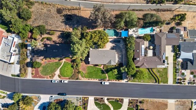 636 E Mariposa, Redlands, CA 92373