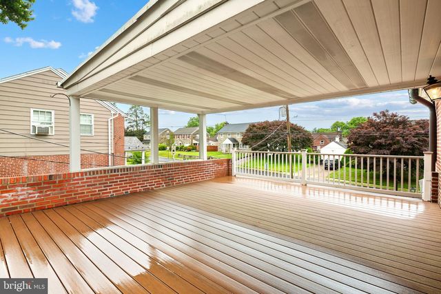 929 BURMONT RD, Drexel Hill, PA 19026