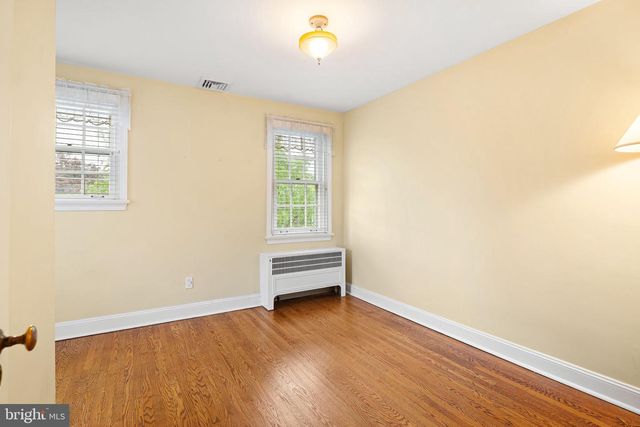 929 BURMONT RD, Drexel Hill, PA 19026
