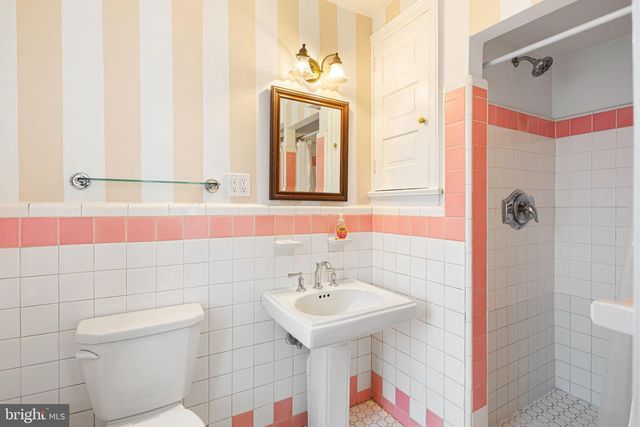 929 BURMONT RD, Drexel Hill, PA 19026