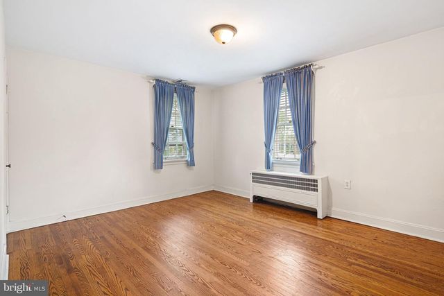 929 BURMONT RD, Drexel Hill, PA 19026
