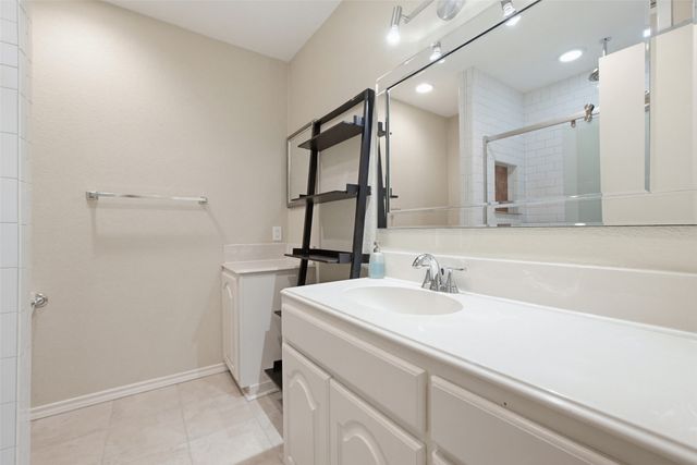 10556 High Hollows Drive 239, Dallas, TX 75230