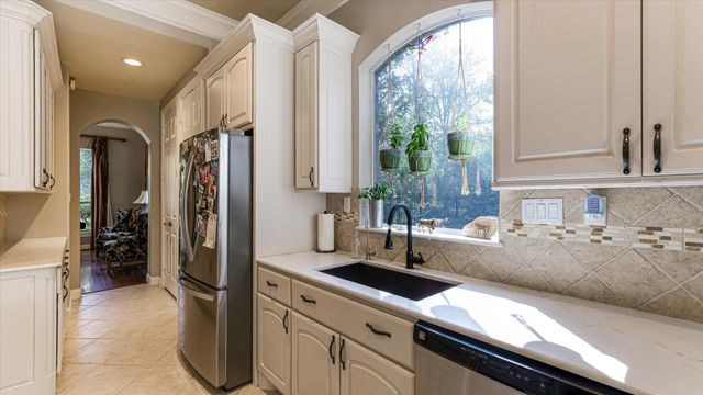 13234 Canyon Crest Lane N, Conroe, TX 77302