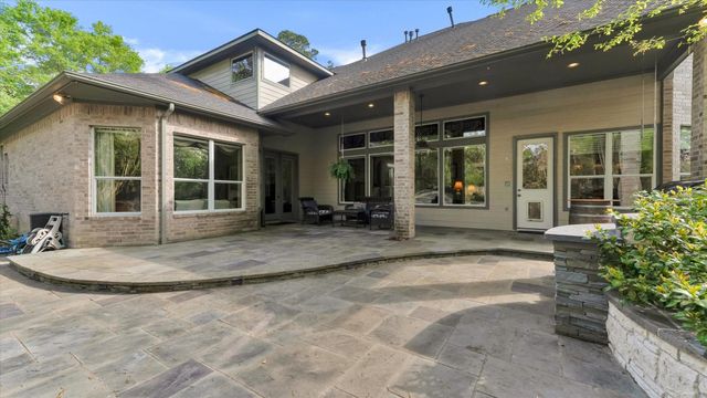 13234 Canyon Crest Lane N, Conroe, TX 77302