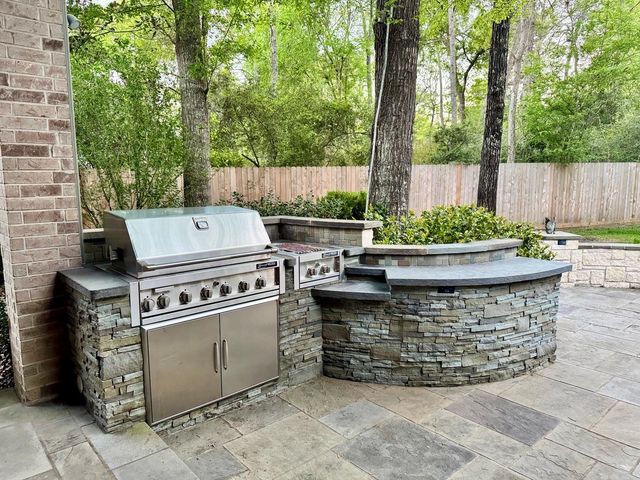 13234 Canyon Crest Lane N, Conroe, TX 77302