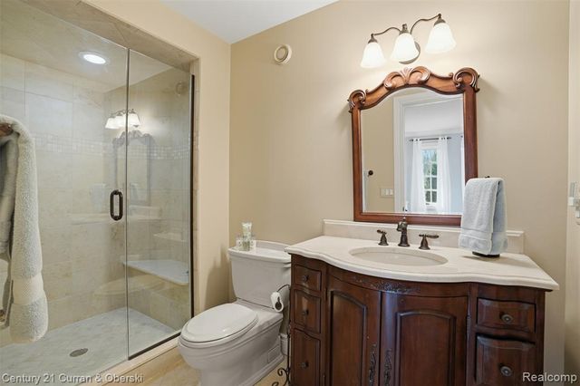 11479 Clyde Road, Fenton, MI 48430