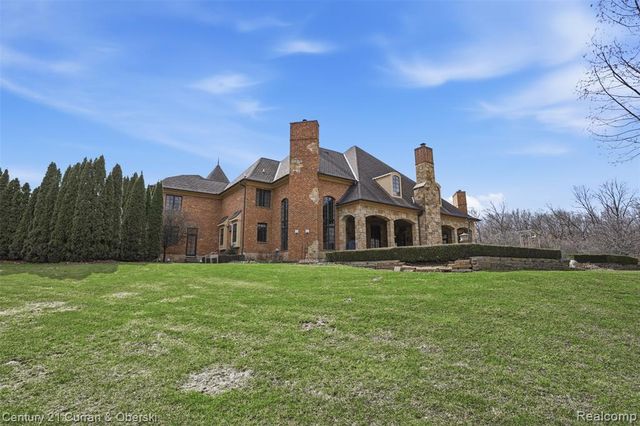 11479 Clyde Road, Fenton, MI 48430