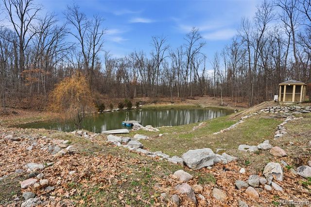 11479 Clyde Road, Fenton, MI 48430